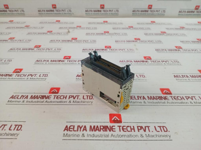 Omron Cj1W-od263 Cj-series Output Unit 24V Dc Class I Division 2, T4A