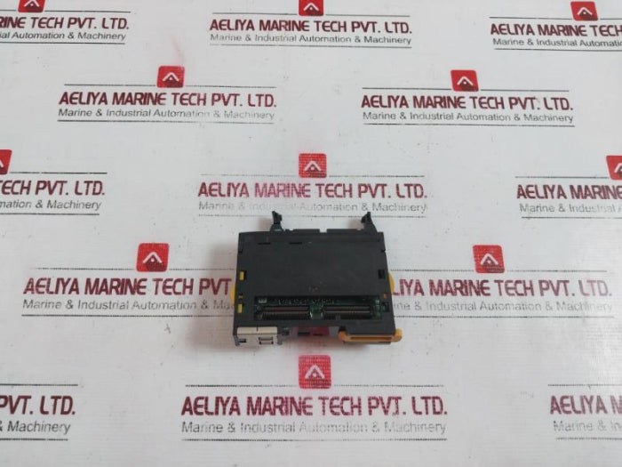 Omron Cj2M-md212 Input Output Plc Unit 24V Dc Class 2