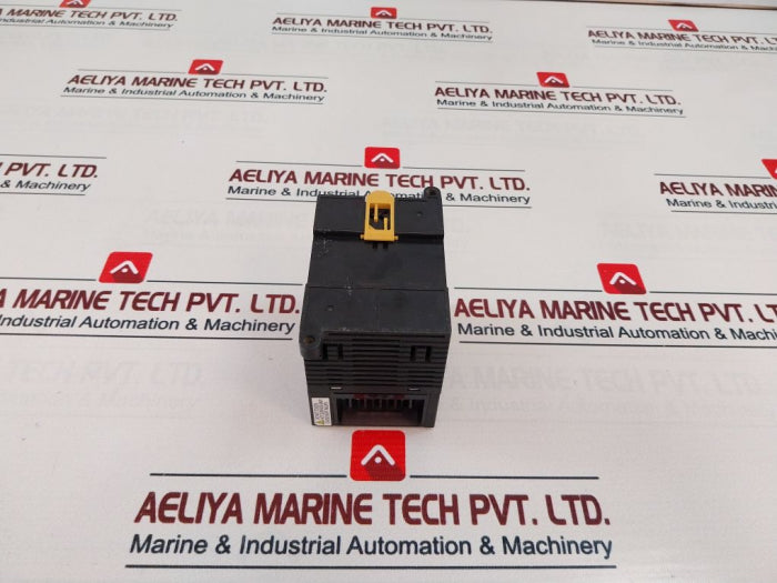 Omron Cp1e-e10dr-a Programmable Controller 100-240v