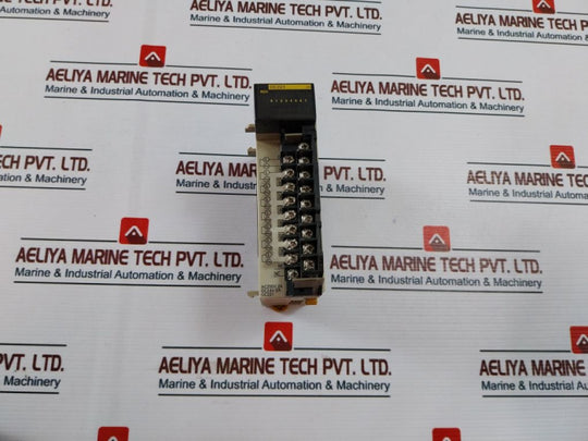 Omron Cqm1-oc221 Output Unit Ac250V 2A Dc24V 2A