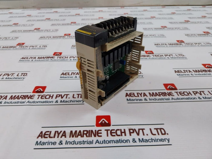 Omron Cqm1-oc221 Output Unit Ac250V 2A Dc24V 2A