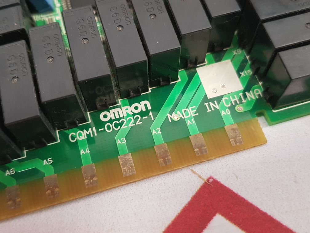 Omron Cqm1-oc222-1 Output Module