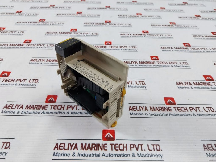 Omron Cqm1-oc222 Output Unit Cqm1-oc222-1 24V Dc