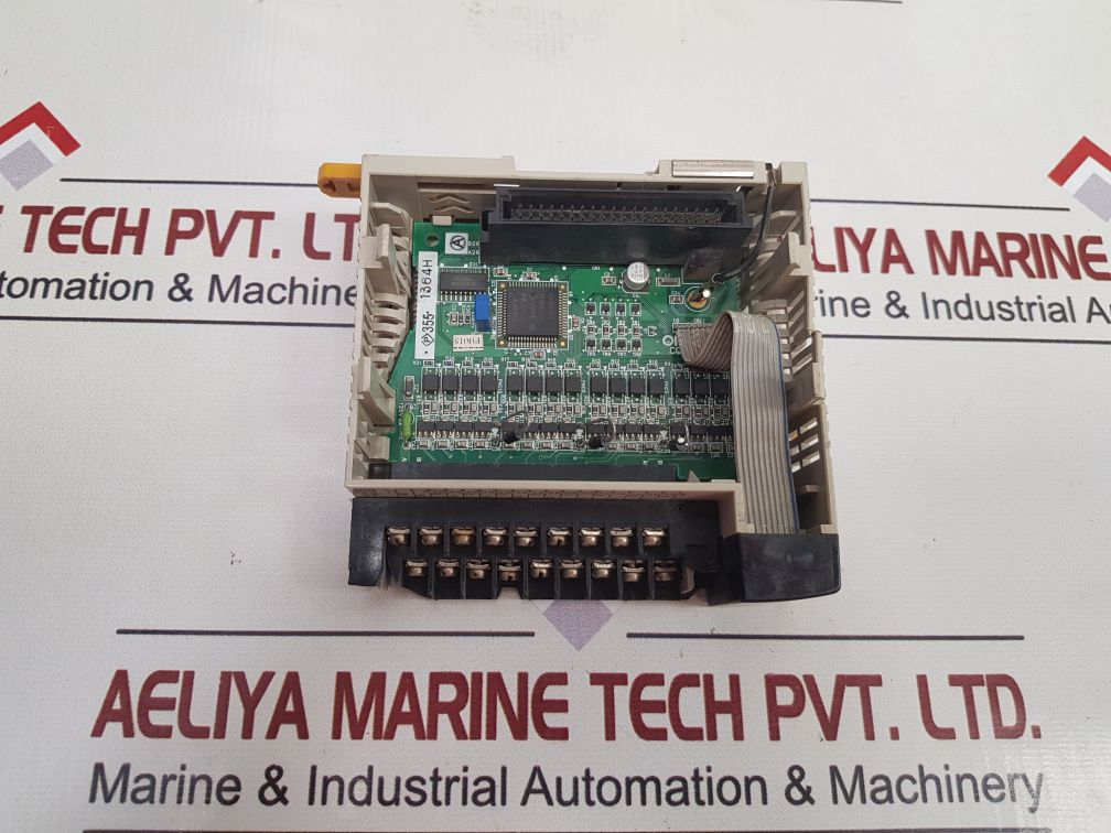 Omron Cqm1-od212 Output Unit