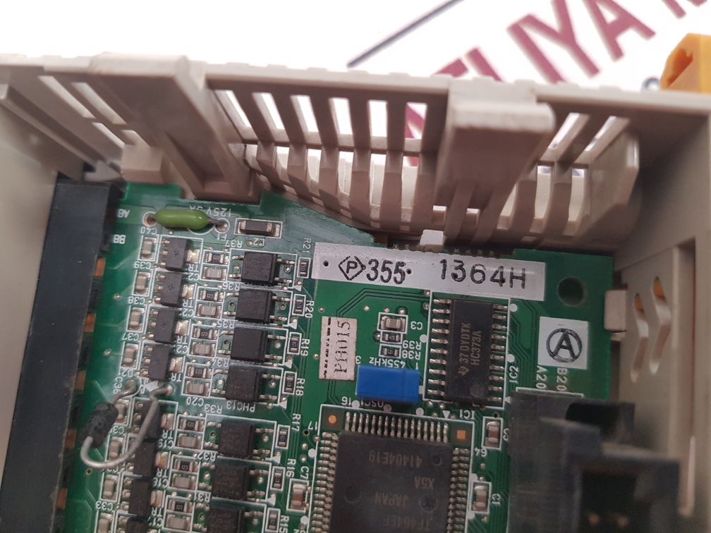 Omron Cqm1-od212 Output Unit