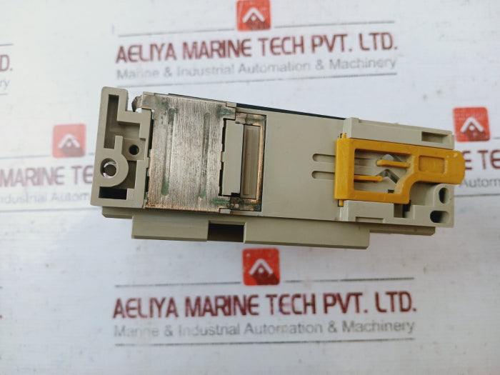 Omron Cqm1-od214 Output Unit 5-24Vdc, 0.3A/Point, 4.8A/Unit, 16Points