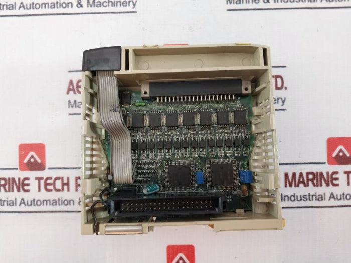 Omron Cqm1-od216 32 Points Output Module Dc24v