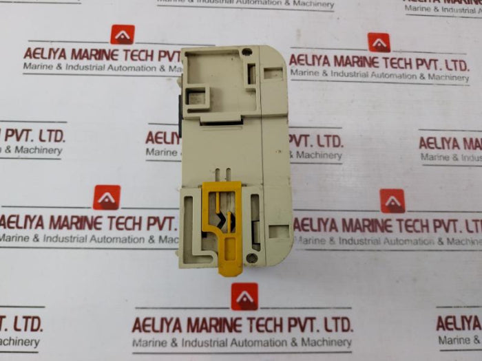 Omron Cqm1-pa203 Power Supply Module 100-240Vac 50/60Hz 60Va