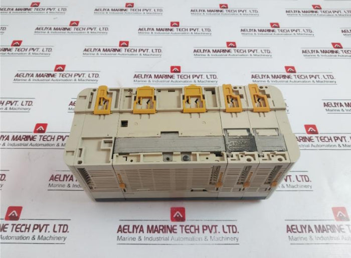 Omron Cqm1-pa203 Power Supply Unit 100-240vac 5vdc 3.6a