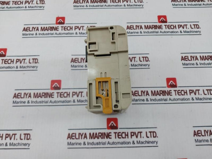 Omron Cqm1-pa203 Power Supply Unit Module 100-240Vac,50/60Hz