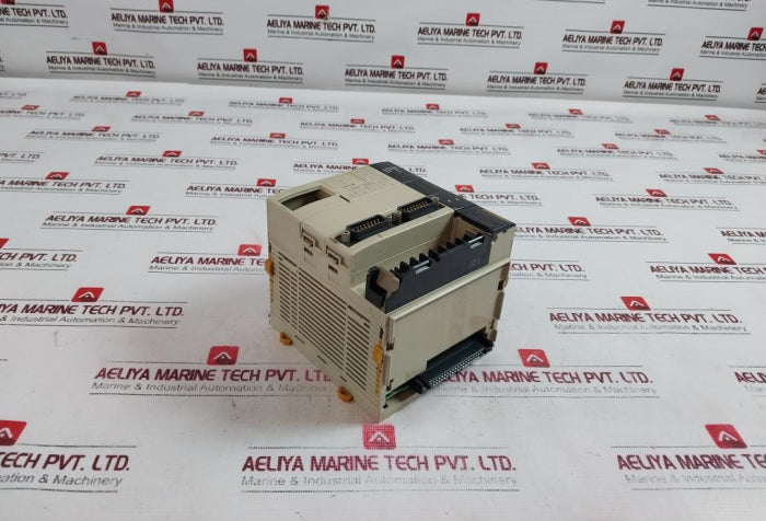 Omron Cqm1H-cpu51 Programmable Controller Cpu Unit 24Vdc 10Ma 16 Points