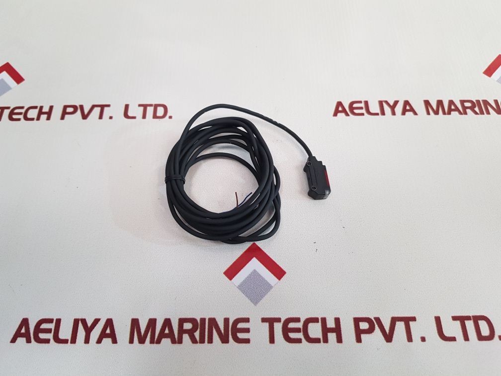 Omron E3T-sr23 Photoelectric Switch 12 To 24V Dc - Aeliya Marine Tech