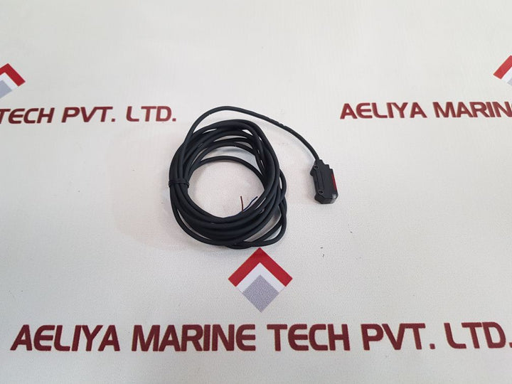 Omron E3T-sr23 Photoelectric Switch 12 To 24V Dc - Aeliya Marine Tech