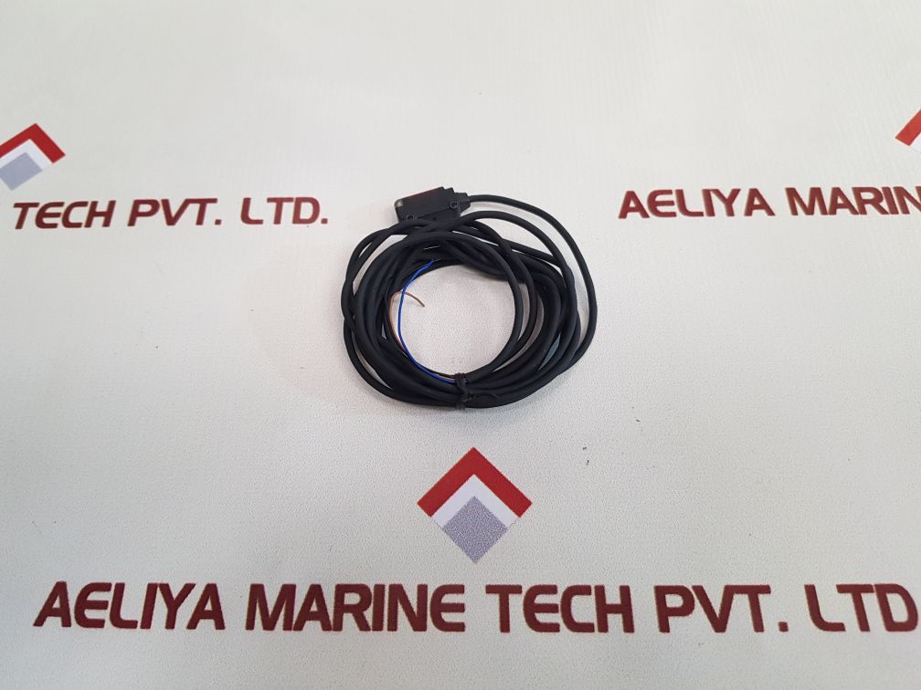 Omron E3T-sr23 Photoelectric Switch 12 To 24V Dc - Aeliya Marine Tech