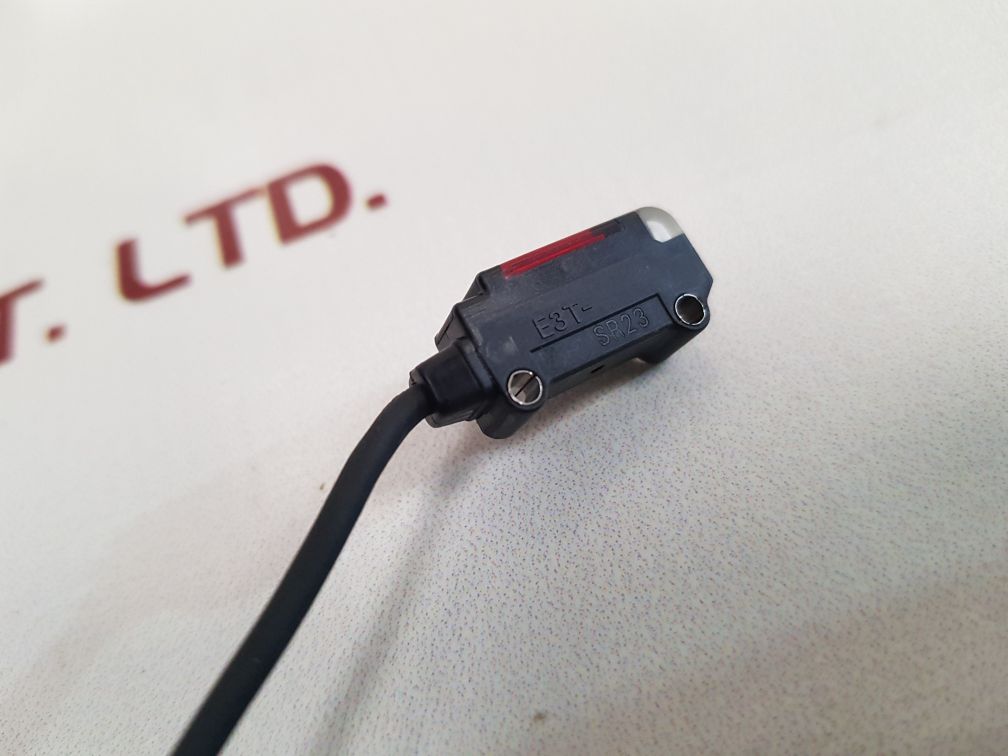 Omron E3T-sr23 Photoelectric Switch 12 To 24V Dc - Aeliya Marine Tech