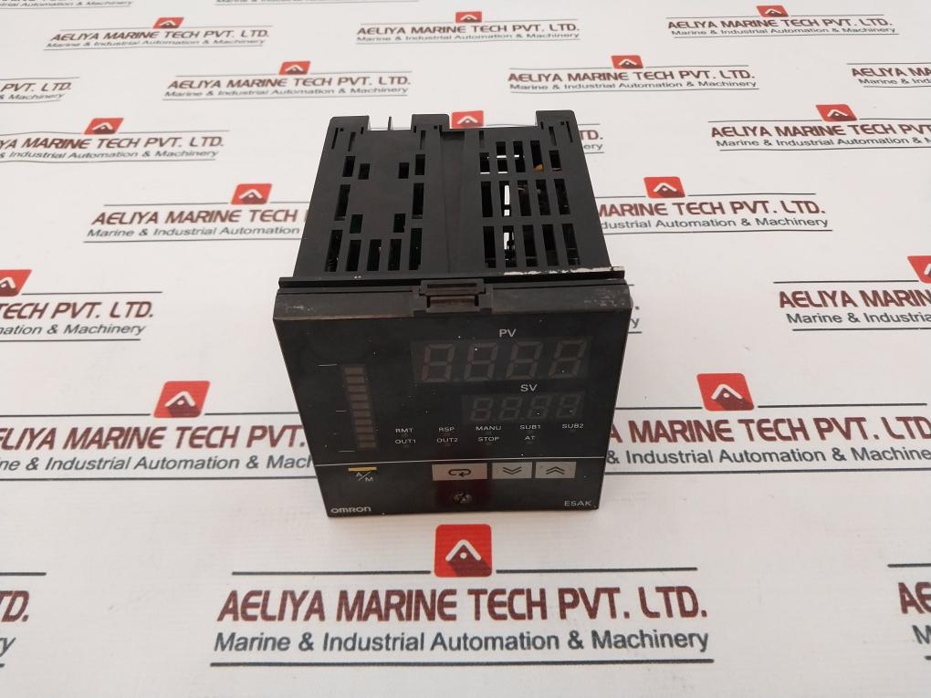 Omron E5Ak-prr2 Digital Controller 100-240Vac 50/60Hz
