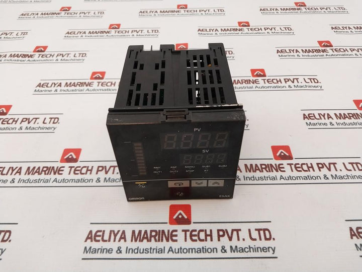 Omron E5Ak-prr2 Digital Controller 100-240Vac 50/60Hz