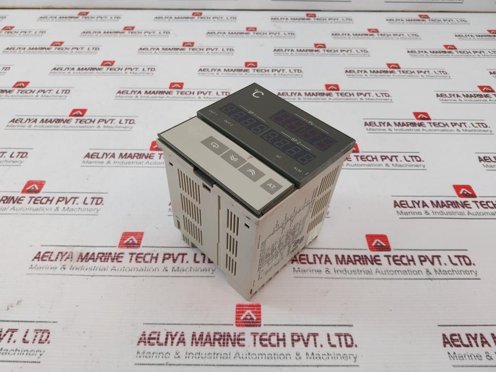 Omron E5Ax-a Temperature Controller 100 To 240Vac 50/60Hz