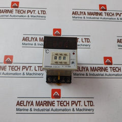 Omron E5C4-r20K Temperature Controller With Base 100/110 Vac 50/60Hz