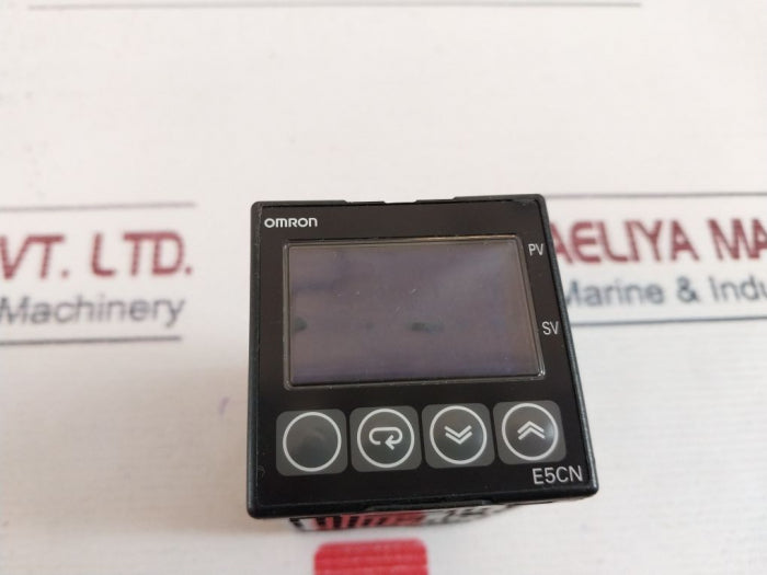 Omron E5CN-R2MT-500 Temperature Controller 50/60Hz