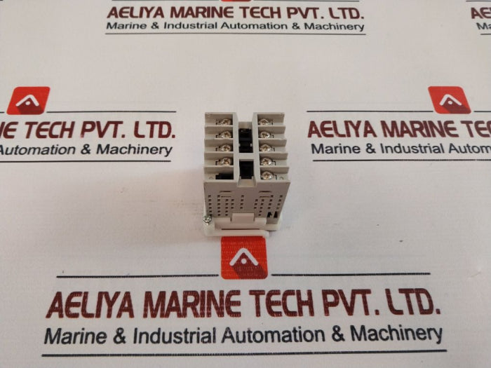 Omron E5Cwl-r1Tc Temperature Controller 100-240Vac 50/60Hz