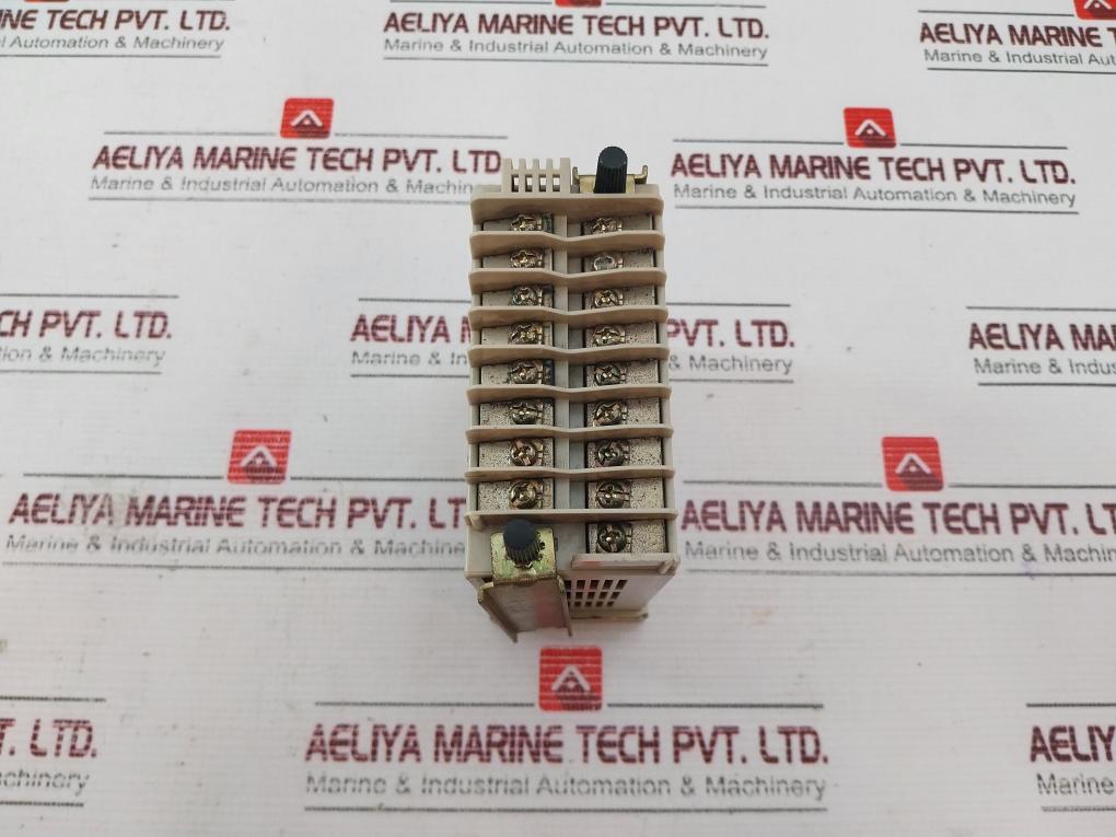 Omron E5Ex-a Temperature Controller 3A 100 To 240Vac 50/60 Hz