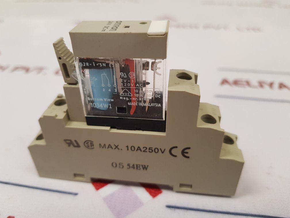 Omron G2R-1-sn (S) Relay Socket 120V Ac