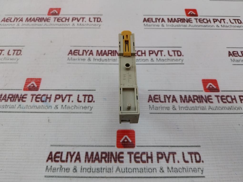 Omron G2R-1-snd (S) Relay Sockets With Base 24V Dc