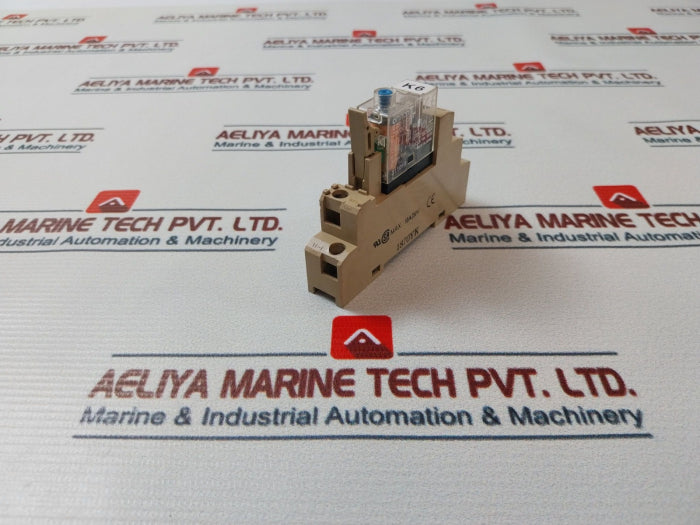 Omron G2R-1-sni Relay With Socket Base 10A 250Vac