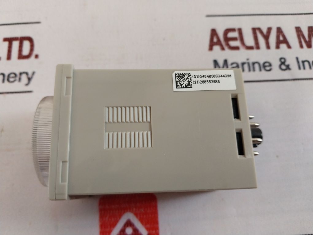 Omron H3Ba-n8H Timer 110Vac 50/60Hz 0-1.2 Min