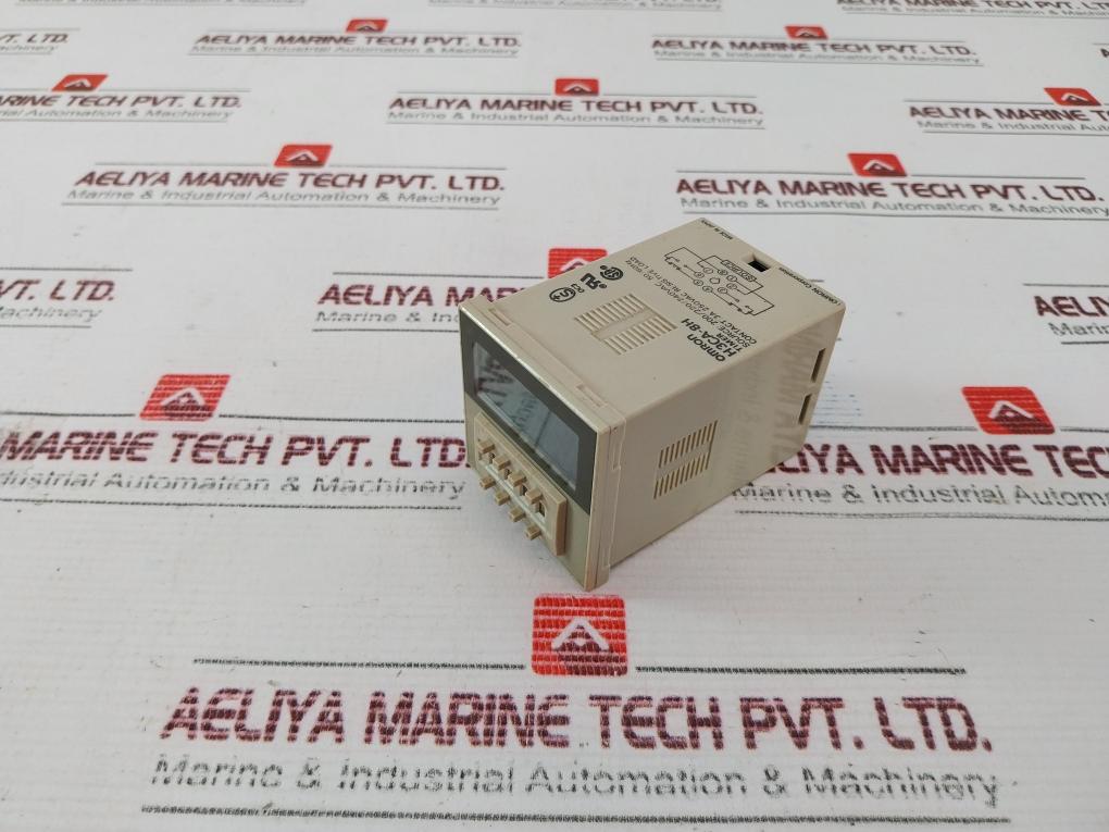 Omron H3Ca-8H Digital Timer 3A 250Vac