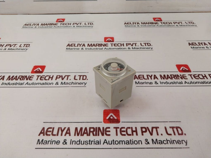 Omron H3CR-A8 Timer 100-240VAC/100-125VDC