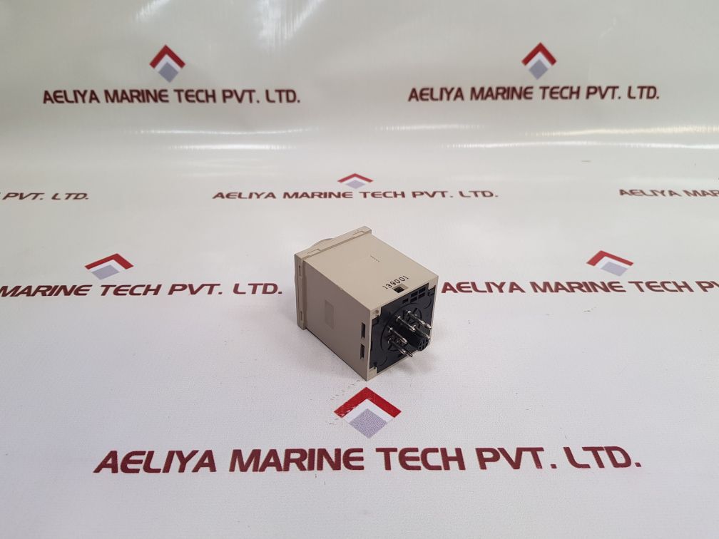 Omron H3Cr-a8E Timer 100-240Vac 100-125Vdc Iec60947-5-1