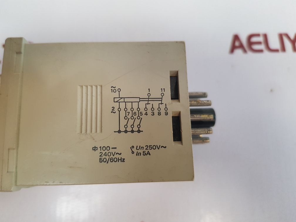 Lot Of 2X Omron H3Cr-a Time Delay Relay 50/60Hz 5A 250Vac