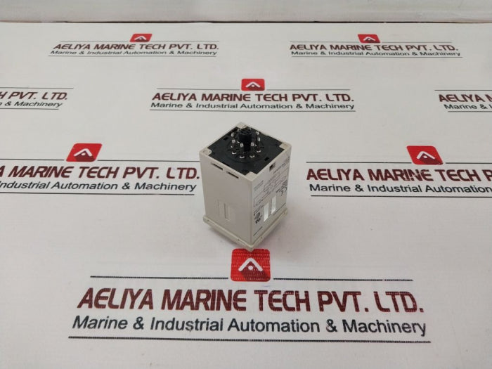 Omron H3Cr-h8L Power Off Delay Timer 5A 250Vac