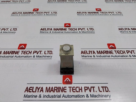 Omron H3Ja-8C Timer Relay With Base 5A 250Vac Resistive Load