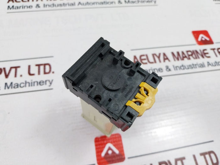 Omron H3Ja-8C Timer Relay With Base 5A 250Vac Resistive Load