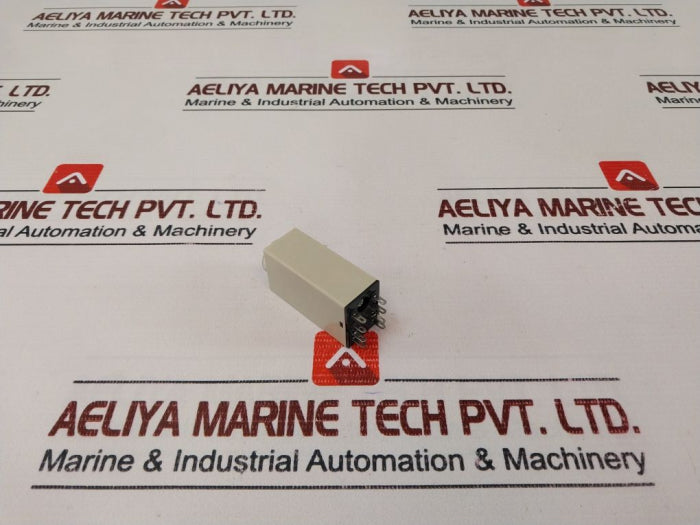 Omron H3Y-2 Timer 0-5 Sec