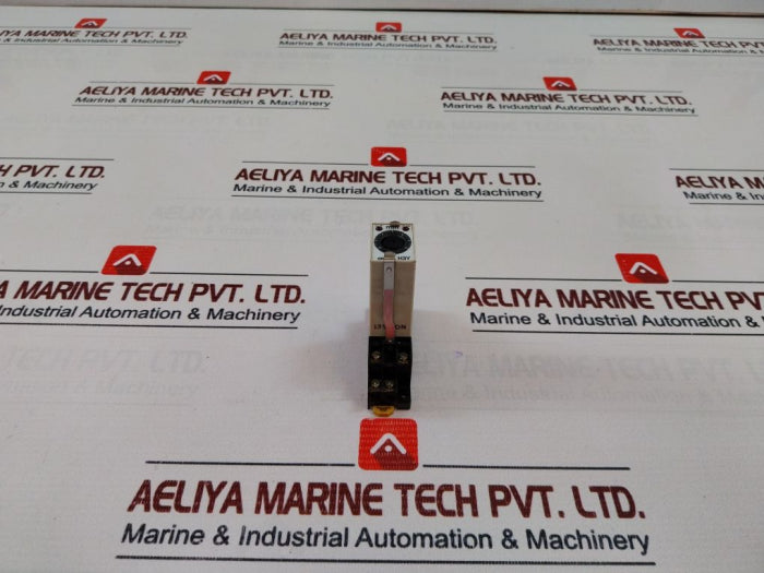 Omron H3Y-2 Timer Relay With Base 0-3Min 24Vdc