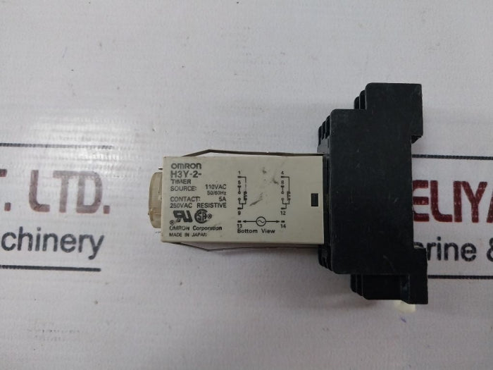 Omron H3Y-2 Timer Relay With Base 110V Ac 0-30 Sec