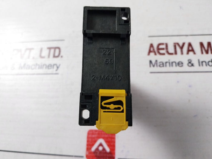 Omron H3Y-2 Timer With Base 0-30 Sec 24V Ac 5A