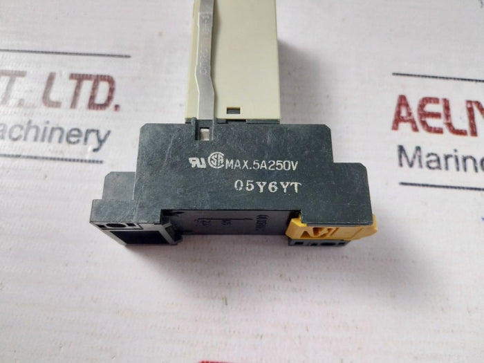 Omron H3Y-2 Timer With Base 0-30 Sec 24V Ac 5A