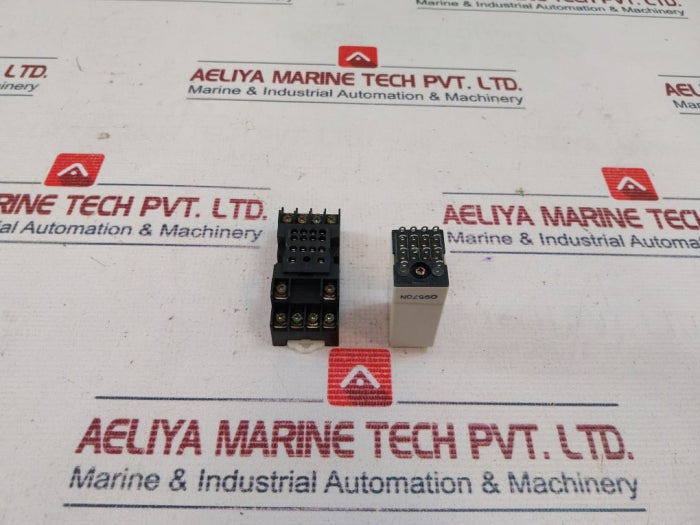 Omron H3Y-4 Time Delay Relay With Base 0-30 Sec