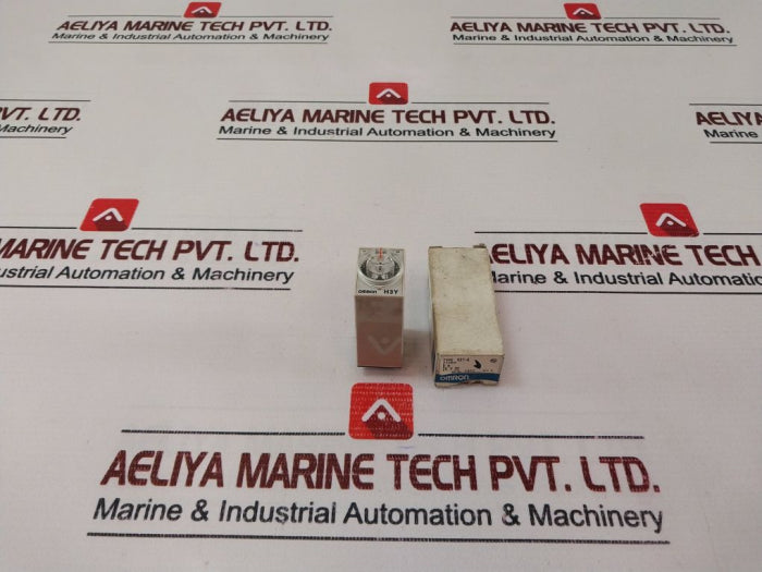 Omron H3Y-4 Timer 0-5 Sec 