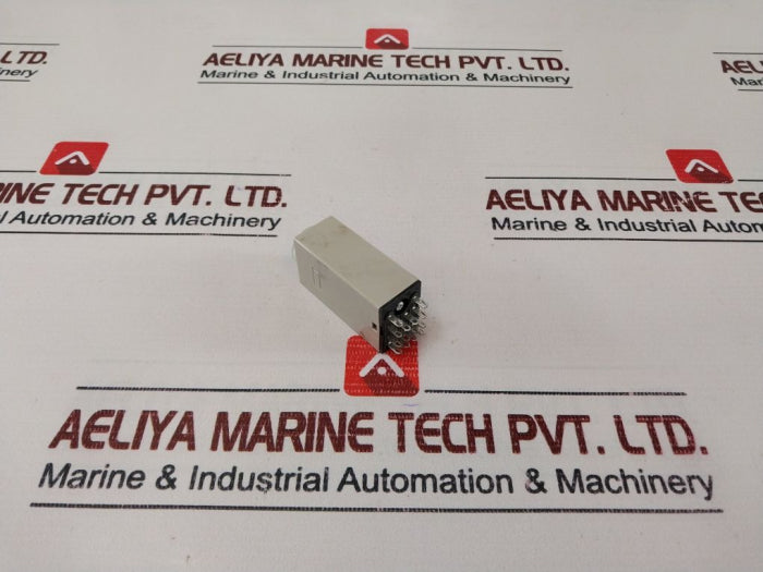 Omron H3Y-4 Timer 0-5 Sec