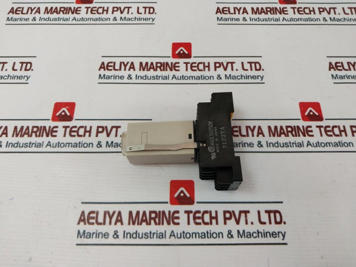 Omron H3Y-4 Timer Relay With Base Ac100-120V 50/60Hz