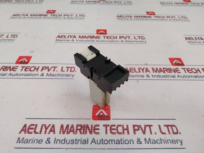 Omron H3Y-4 Timer with Base 0-30 Sec 220VAC 50/60Hz