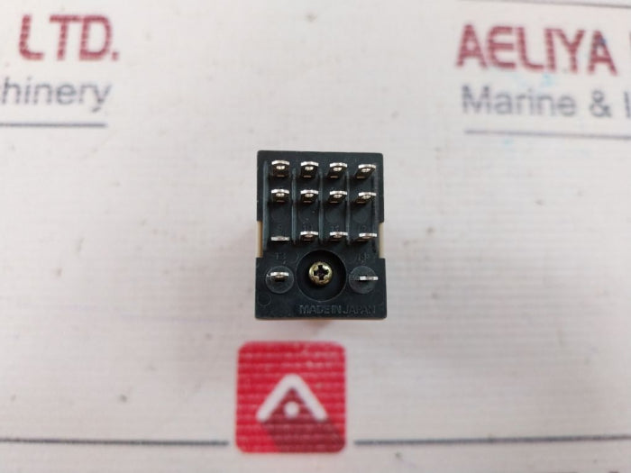 Omron H3Y-4 Timer with Base 0-30 Sec 220VAC 50/60Hz