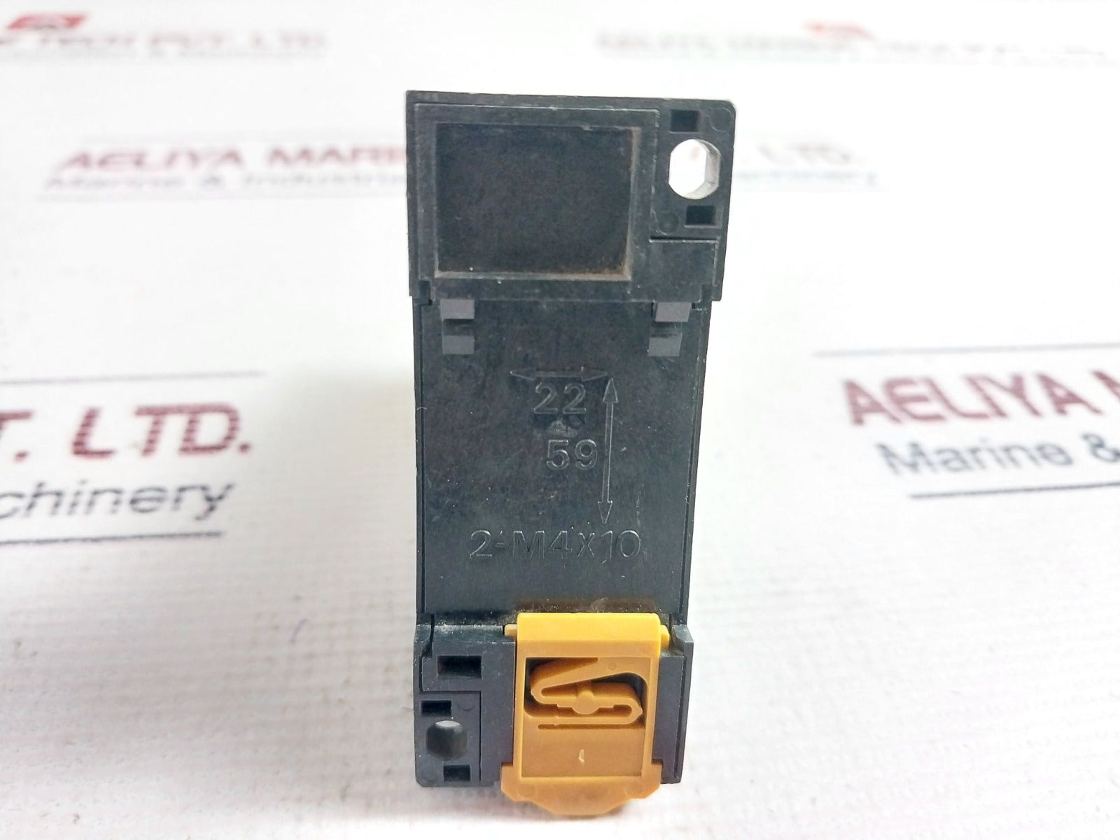 Omron H3Y-4 Timer With Base 0-30 Sec 110Vac