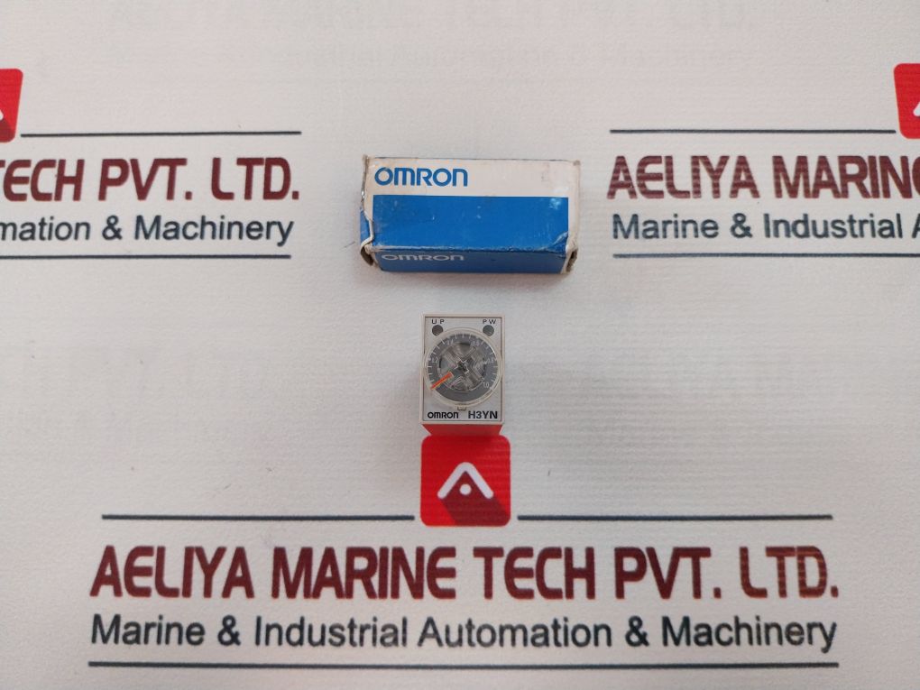 Omron H3Yn-4 Time Delay Relay 24V Dc